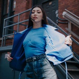 Long Sleeve t-shirt / blue body